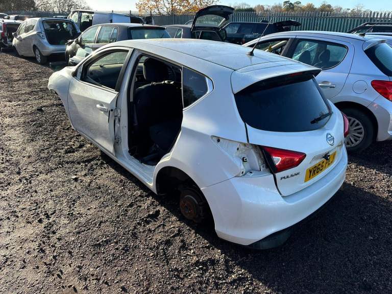 2015 NISSAN PULSAR BREAKING SPARES PARTS