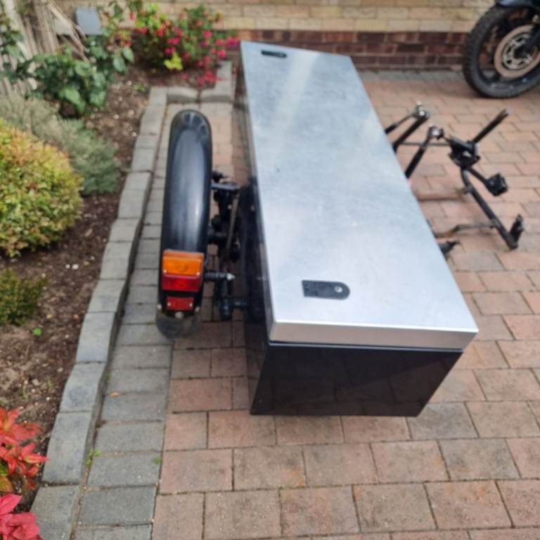 Side car box