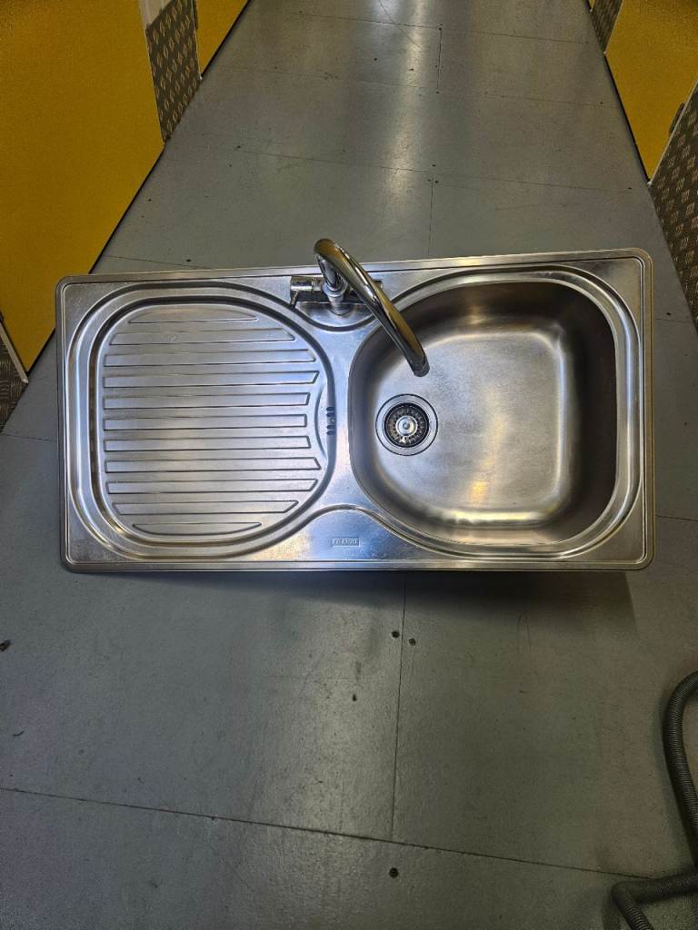 Stainless Steel Kitchen Sink with Mixer Tap – Good Condition