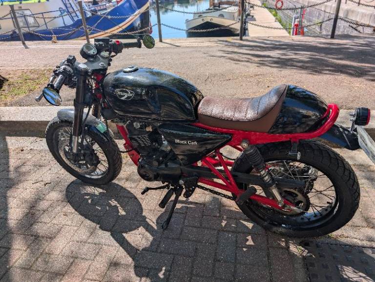 Masai black cafe, 2017, 125 (cc)