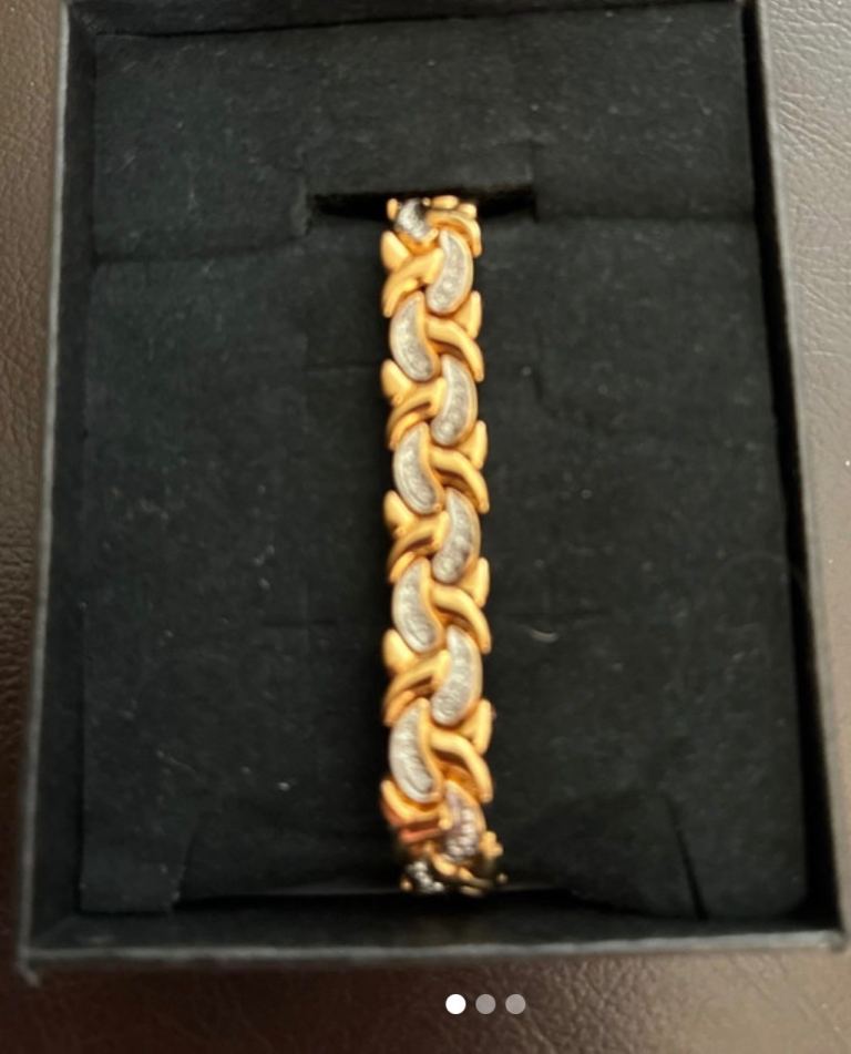 Gold Tone Bracelet with Clear Stones – As Good As New