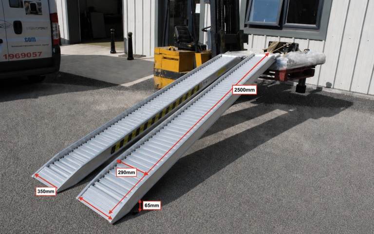 H65/25B New Heavy Duty Aluminium Loading Ramps 1 x Pair (350mmx2500mmx2000kg)