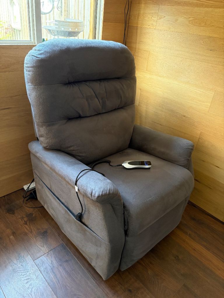 Careco Rise And Recline Arm Chair Fulling Working 2 Available
