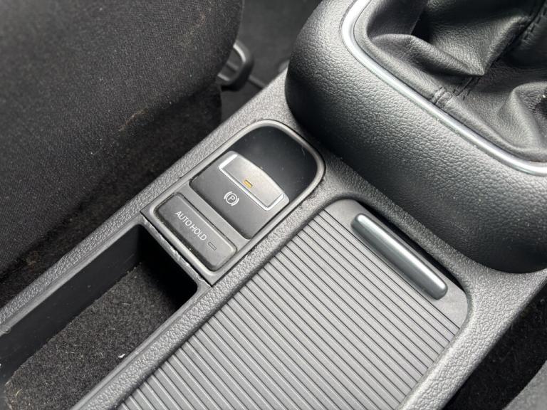 2014 Volkswagen Tiguan 2.0 TDi BlueMotion Tech Match 5dr ESTATE DIESEL Manual