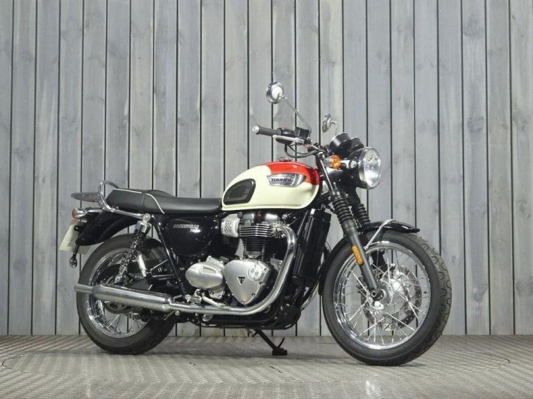 2020 20 TRIUMPH BONNEVILLE T100