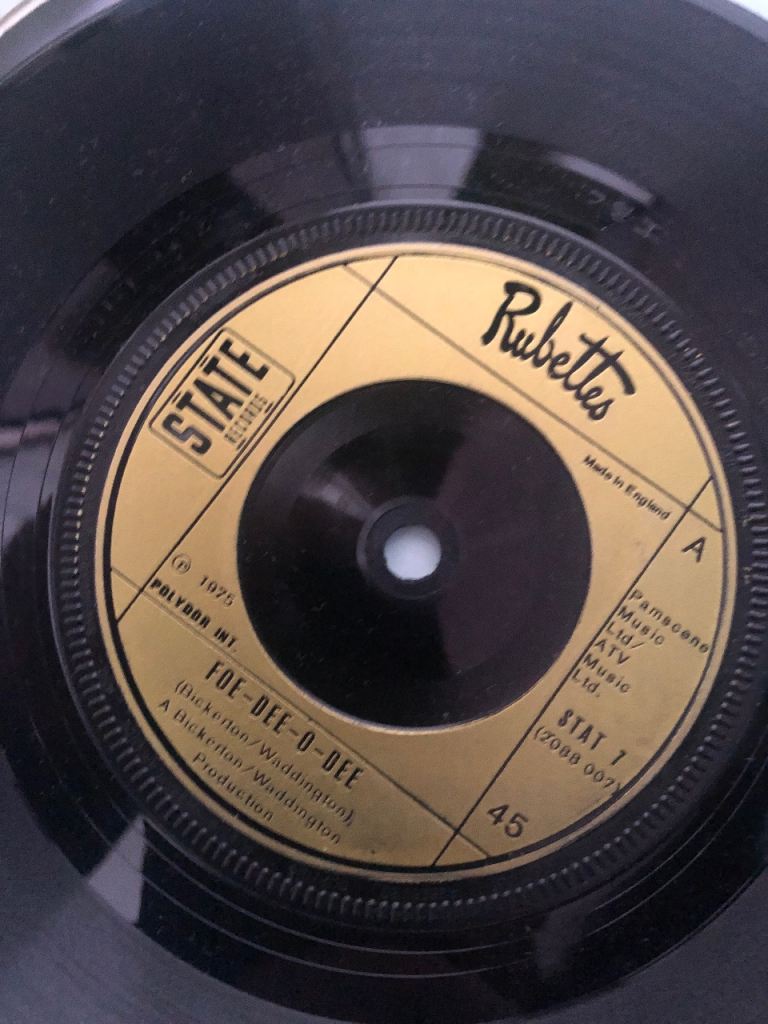 Joblot of around 60 vintage 7” los 1960 upwards in excellent condition £60 Ono 