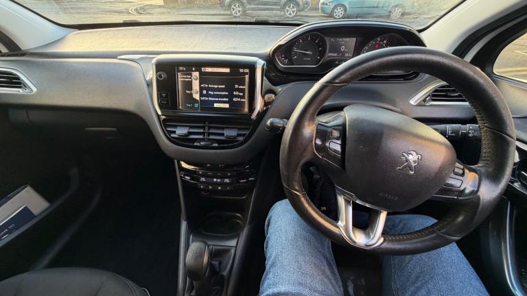 2012 Peugeot 208 1.4 HDi Allure 5dr HATCHBACK Diesel Manual