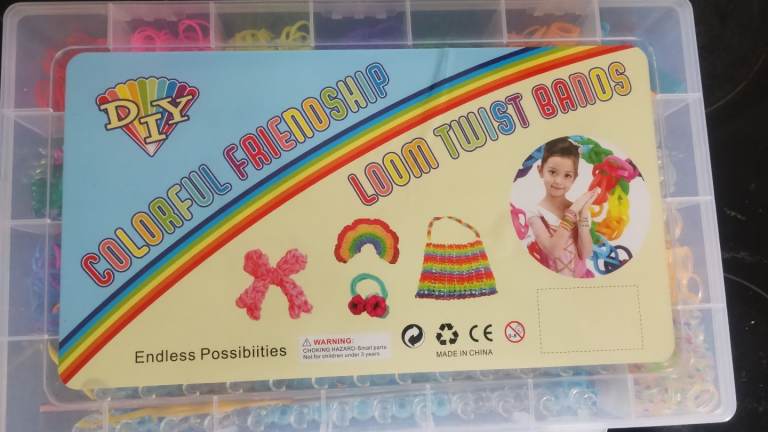 Loom bands kit incl charms