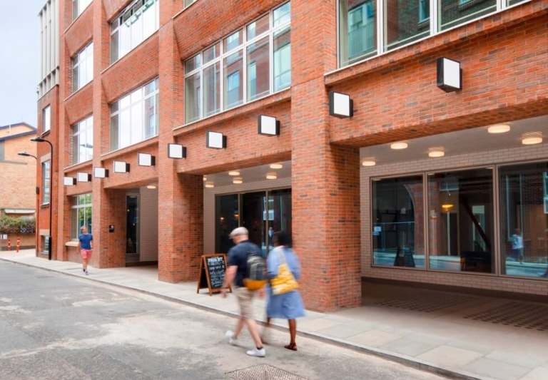 4 to 250 Person Private Office Suites to rent in *Farringdon*, Central London EC1