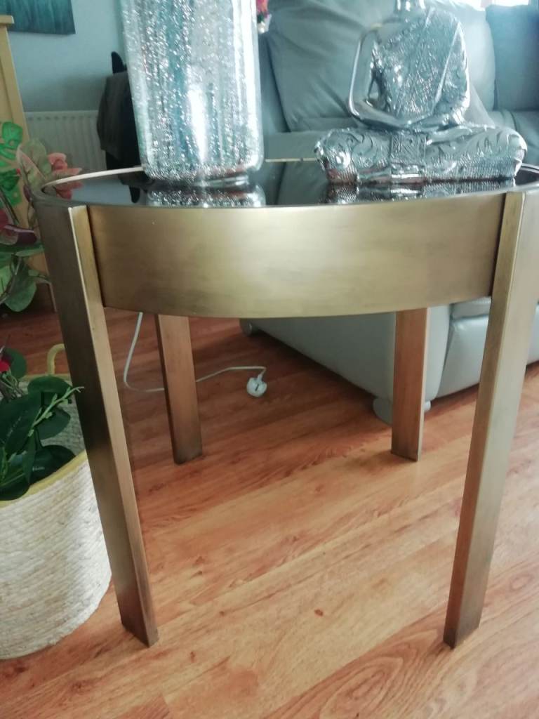 Beautiful Gold framed occasional table, with glass top.. Never used 