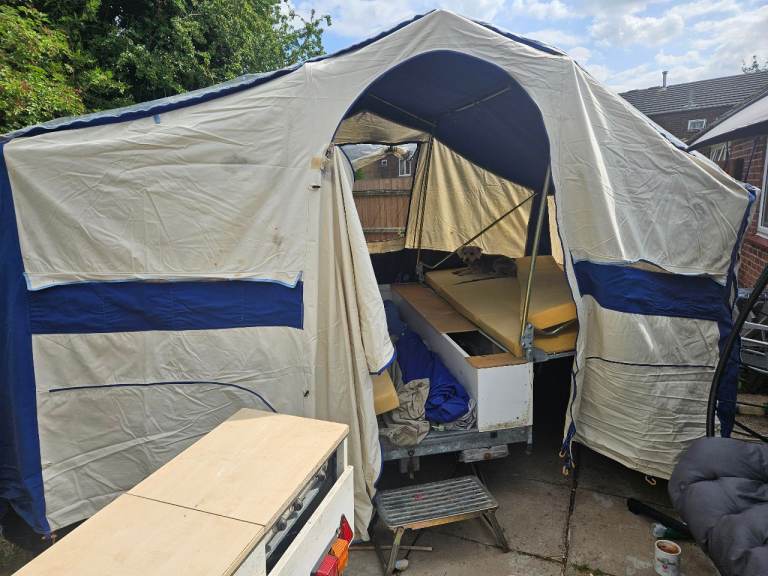 Trailer tent 