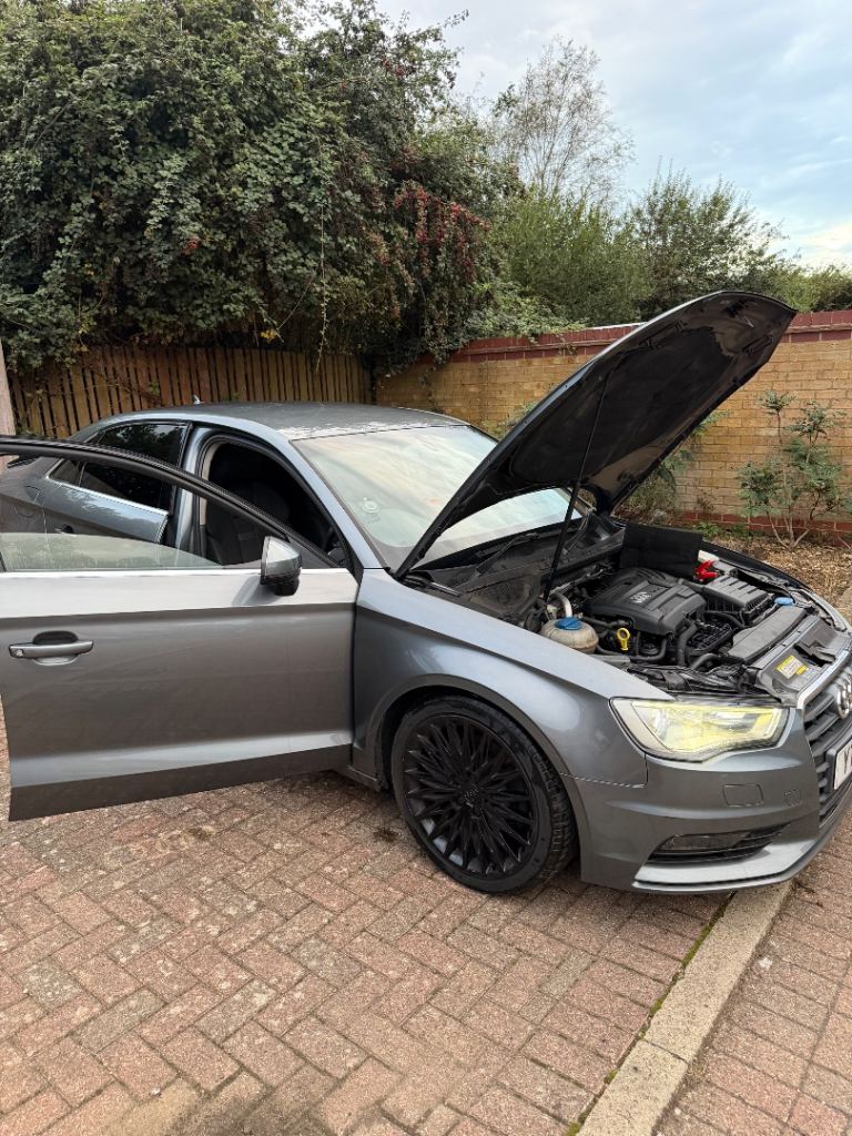 Audi, A3, Saloon, 2014, Semi-Auto, 1798 (cc), 4 doors