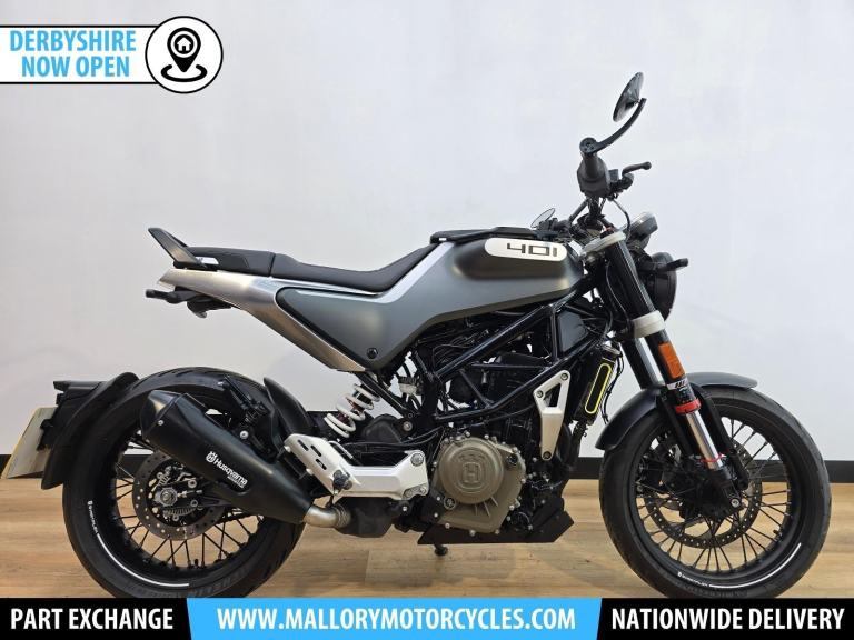 Husqvarna Svartpilen 401 Black 2020 - WP Apex Forks & Shock, Bar End Mirrors