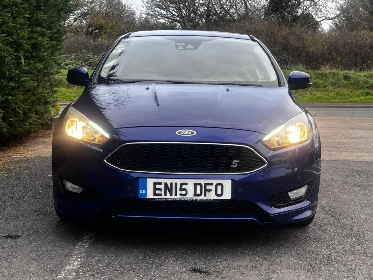 2015 Ford Focus 1.5T EcoBoost Zetec S Euro 6 (s/s) 5dr HATCHBACK Petrol Manual