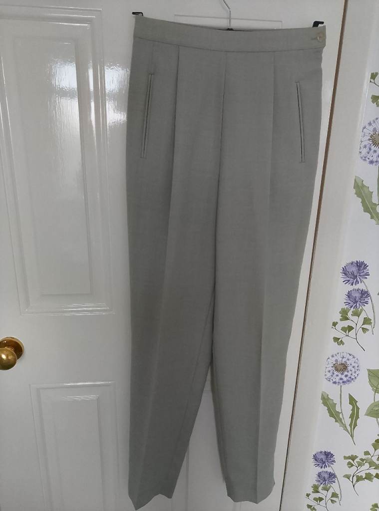 £12 Ladies Marks and Spencer trousers
