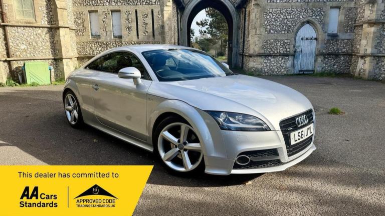 AUDI TT 2.0 TFSI S line S Tronic quattro Euro 5 (s/s) 3dr 2011