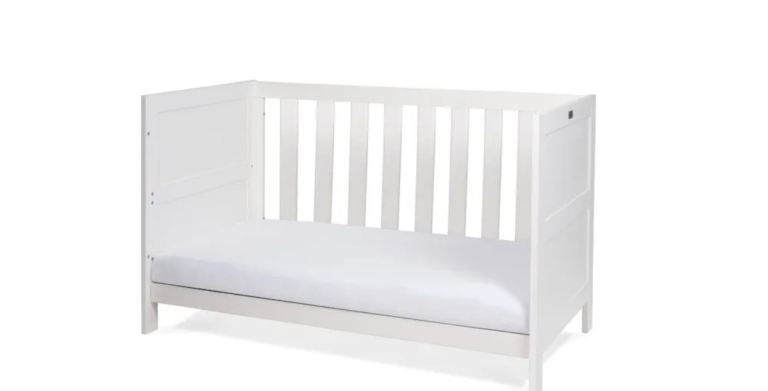 Silver Cross Brompton Bed and Mattress in White