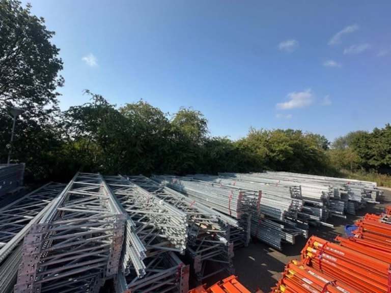 Brand New Pallet Racking – Heavy Duty Storage | Frames & Beams Ready to Go!