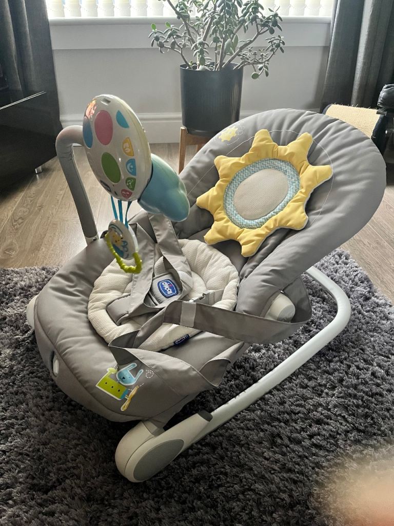 Chicco baby rocking seat with music. 