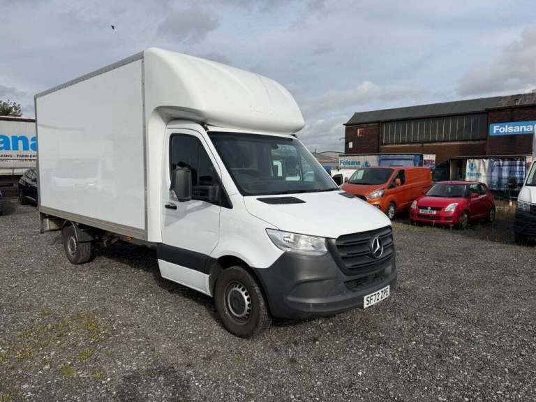 2022 Mercedes-Benz Sprinter 3.5t Progressive Chassis Cab CHASSIS CAB DIESEL Manual
