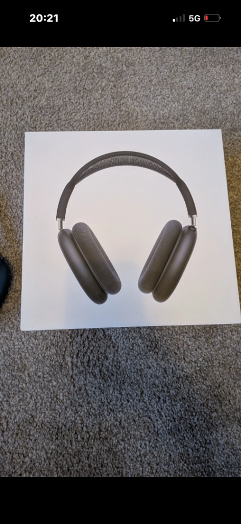 Apple AirPods Max Midnight Grey – Excellent Condition