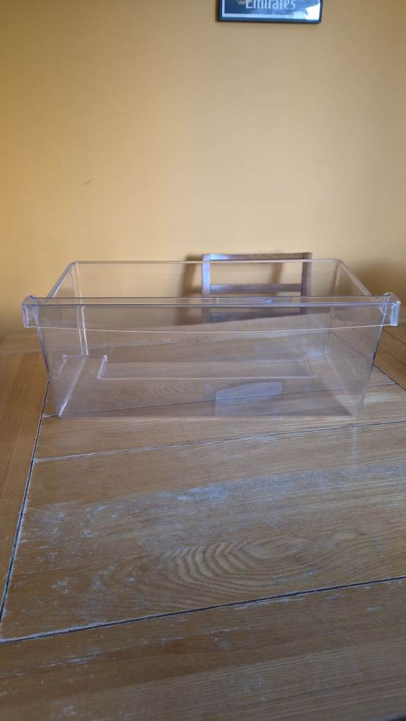 Free Clear Fridge Drawer – Good Condition