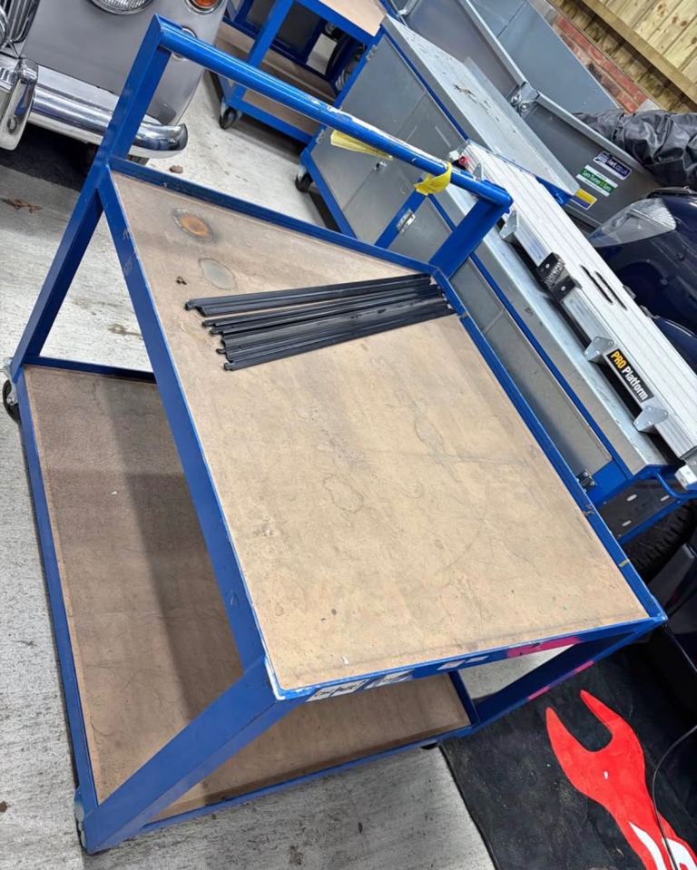 Heavy duty Workshop trolley, factory packing trolley 