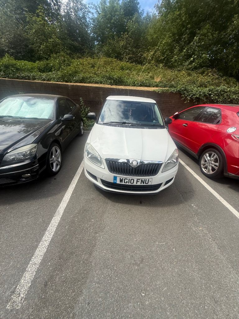 Skoda, FABIA, Estate, 2010, Manual, 1598 (cc), 5 doors