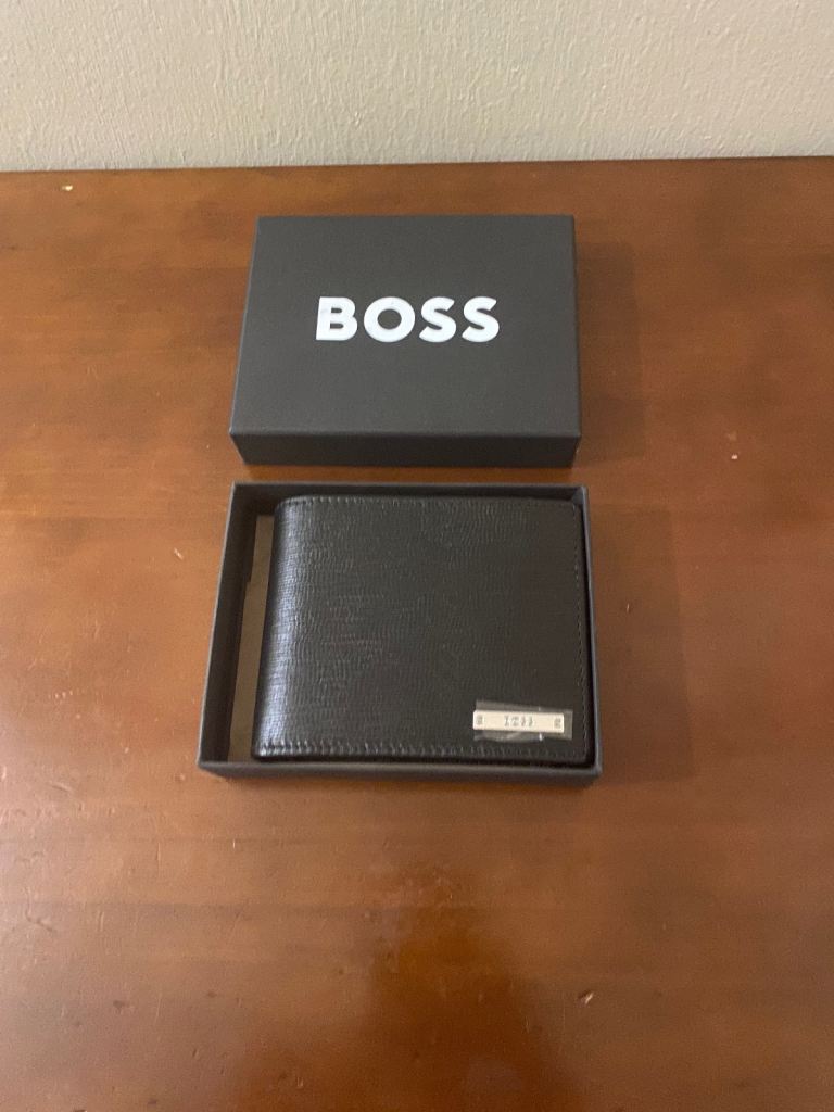 Genuine Leather Hugo Boss men’s wallet 