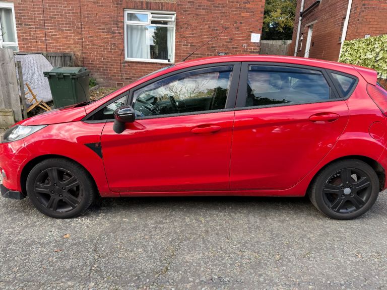 Ford, FIESTA, Hatchback, 2012, Manual, 1388 (cc), 5 doors