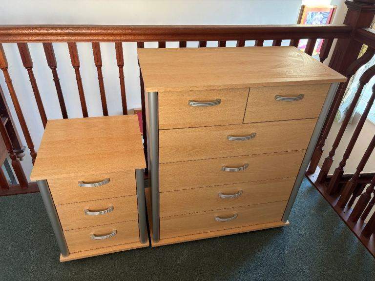 Kids Drawers set beech wood effect chest & bedside drawers EXC AS NEW BS39 area