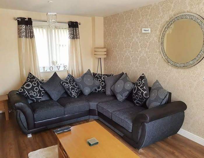 Elegant Sofa Suite ! Shannon Black & Grey Sofas - Corner & 3+2 Seater Couch 