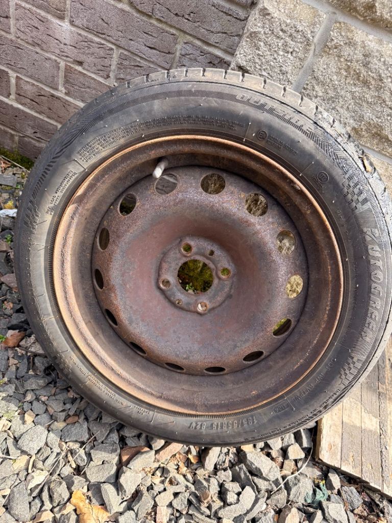 Steel wheels with tyres 4x98
