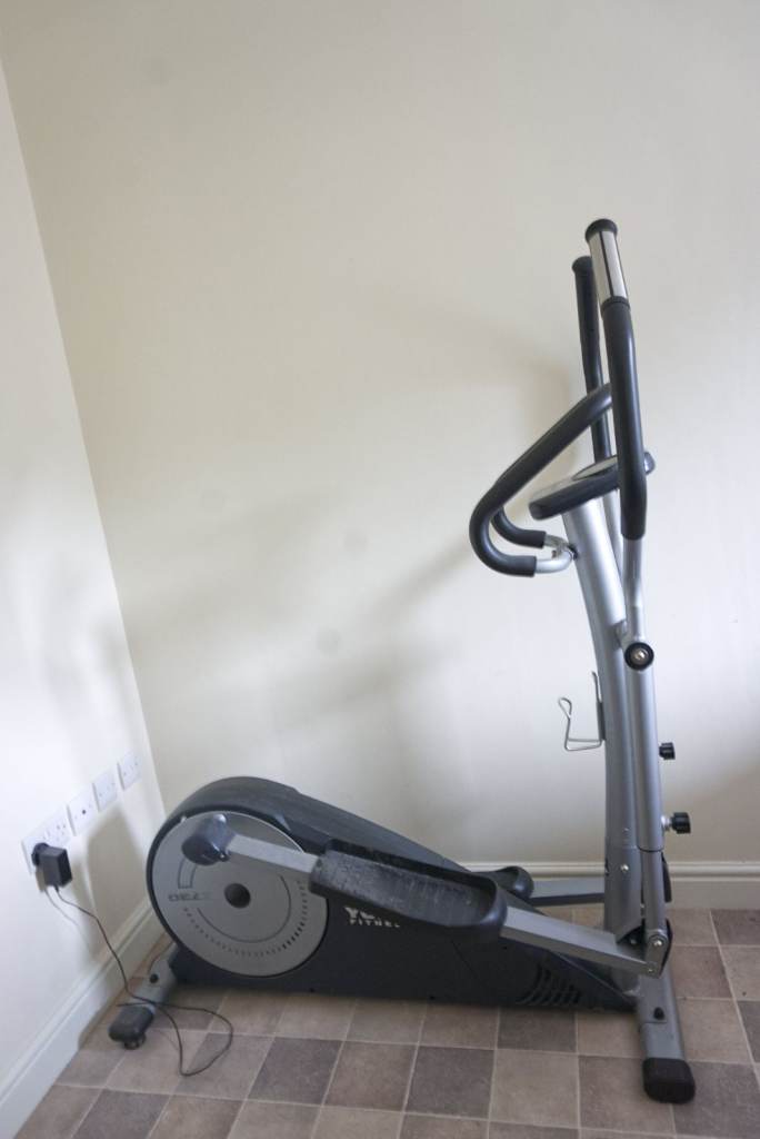 York Fitness X730 Cross Trainer – Good Condition