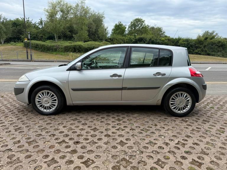 Renault, MEGANE, Hatchback, 2007, Manual, 1598 (cc), 5 doors