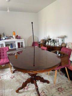 Second Hand Extendable Dining Table And 4 Chairs