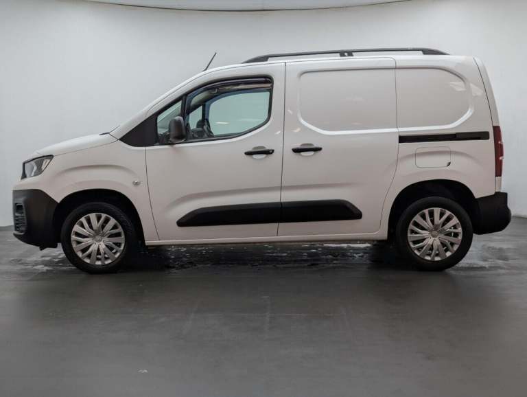 2021 Peugeot Partner 1.5 1.5 BlueHDi 1000 Professional Premium Standard Panel Van 5dr Diesel Man ...