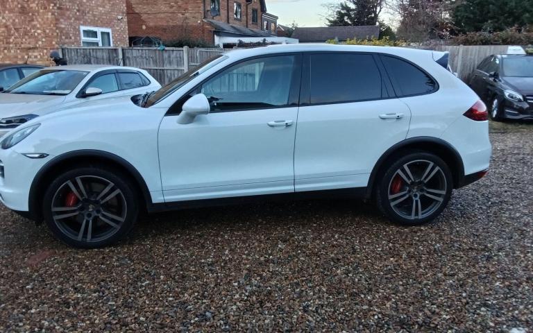  Porsche Cayenne 4.8T V8 Turbo SUV 5dr Petrol TiptronicS 4WD Euro 5 (s/s) (500 ps) Petrol Automatic