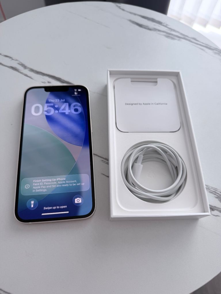 Apple iPhone 13 128GB –  White, As Good As New