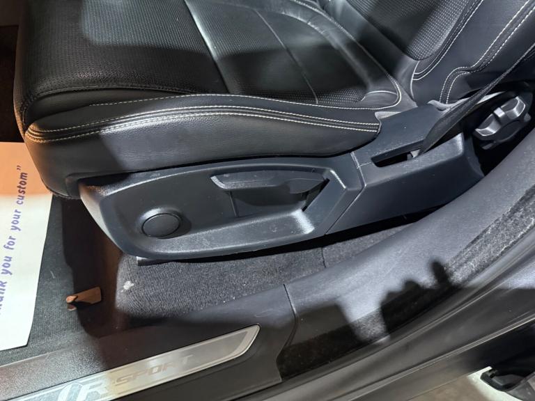 2017 Jaguar F-Pace 2.0 D180 R-Sport SUV 5dr Diesel Auto AWD Euro 6 (s/s) (180