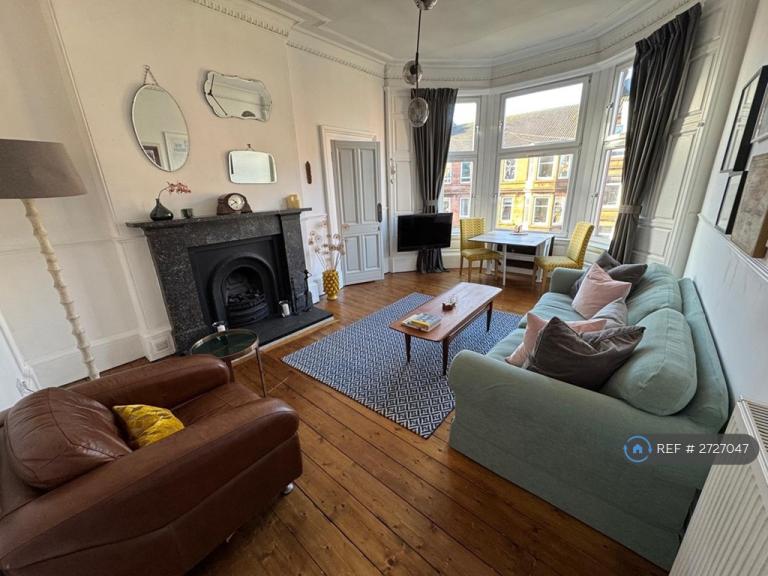 2 bedroom flat in Whitehill Street, Glasgow, G31 (2 bed) (#2727047)