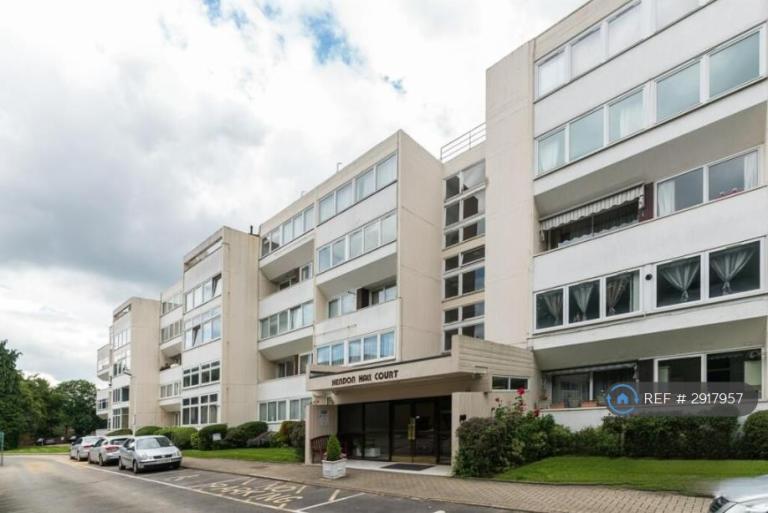 2 bedroom flat in Parson Street, London, NW4 (2 bed) (#2917957)