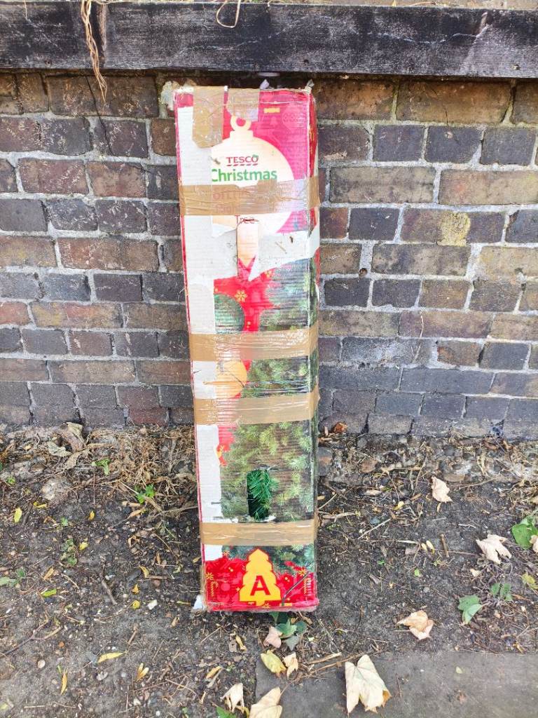 Tesco 6ft (182cm) Highland Fir Christmas Tree Boxed