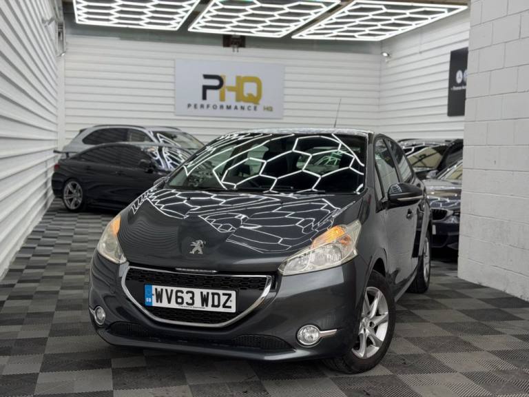 2013 Peugeot 208 1.0 VTi Active 5dr HATCHBACK PETROL Manual