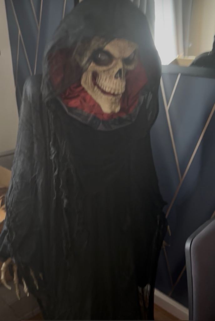 Rising grim reaper 