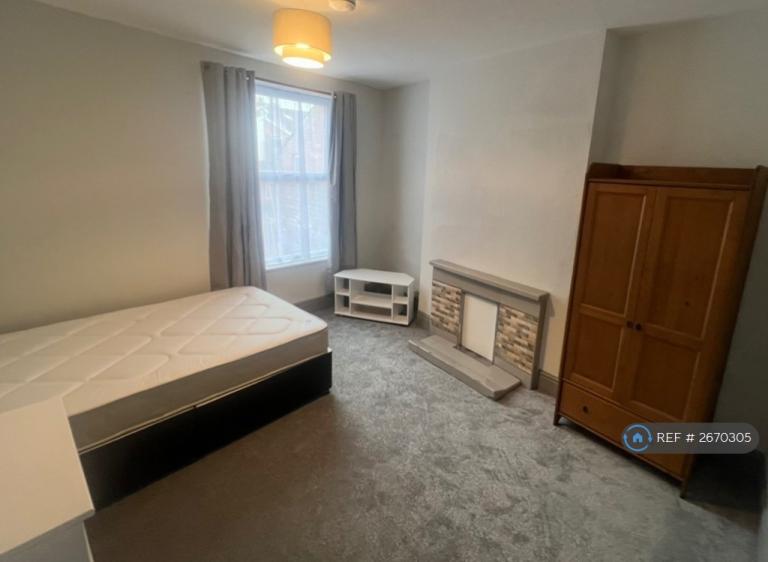 1 bedroom in Grove Park Avenue, Bristol, BS4 (#2670305)
