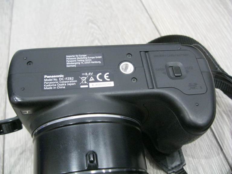 Panasonic Lumix DC-FZ82 18.1MP Digital Camera 60x Optical Zoom Lens + Extras