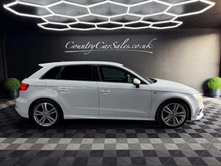 2018 Audi A3 1.6 TDI 30 S line Sportback 5dr Diesel S Tronic Euro 6 (s/s) (116 ps) Hatchback Dies...