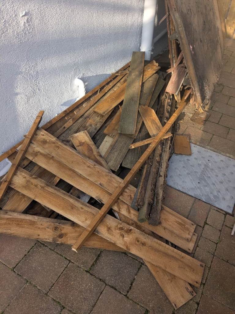 Free scrap wood from dismantled shed