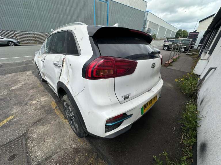 2020 KIA E-NIRO 150KW 4 64KWH ELECTRIC 5DR AUTO BREAKING FOR PARTS